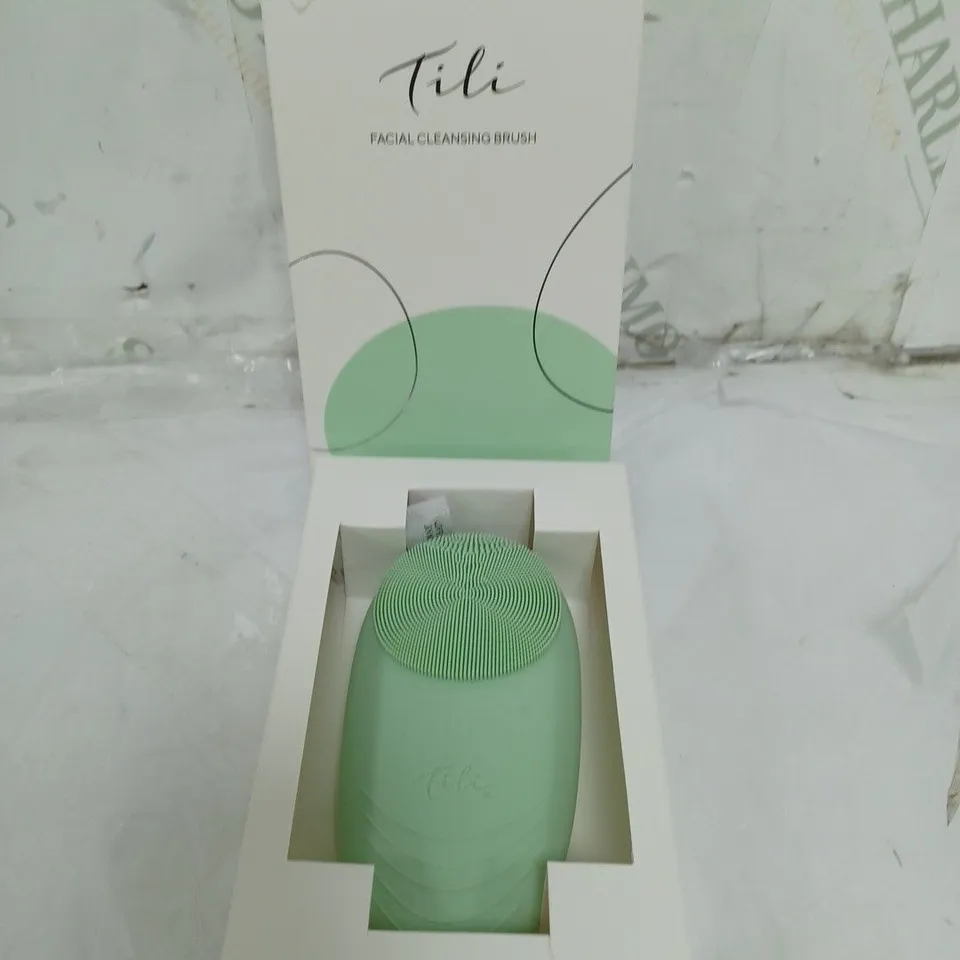 BOXED TILI FACIAL CLEANSING BRUSH GREEN