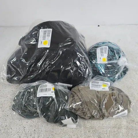 APPROXIMATELY 18 ASSORTED CLOTHING ITEMS IN VARIOUS SIZES, COLOURS & STYLES TO INCLUDE BRANDS SUCH AS KIM & CO, CENTIGRADE, YAS, ETC - COLLECTION ONLY