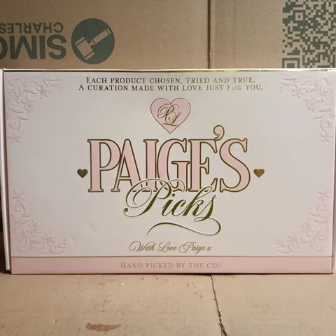 P.LOUISE PAIGE'S PICKS MAKE-UP SET