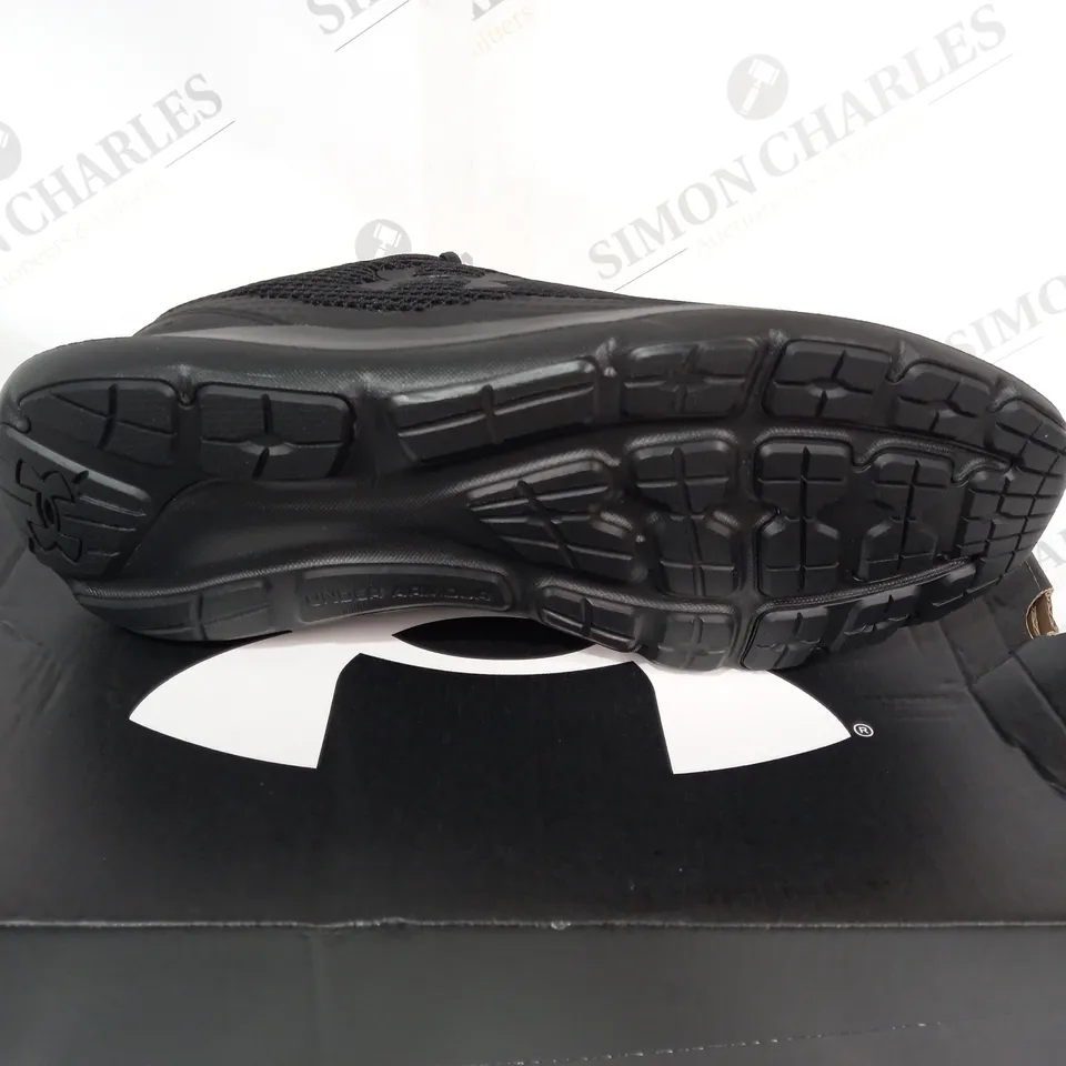 BOXED UNDER ARMOUR SURGE 3 TRAINERS - BLACK SIZE 12