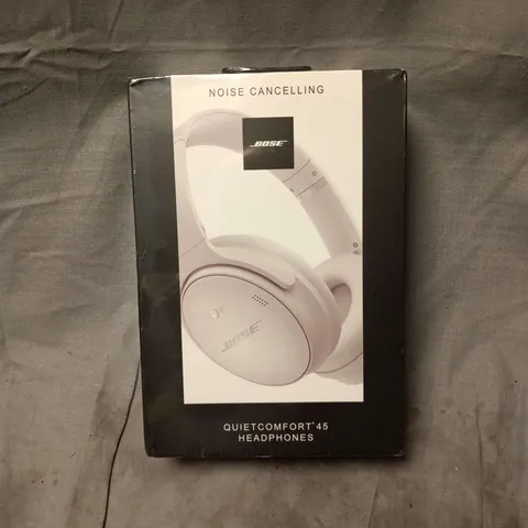 BOSE QUIETCOMFORT 45 WIRELESS HEADPHONES – NOISE CANCELLING – BOXED. SEALED