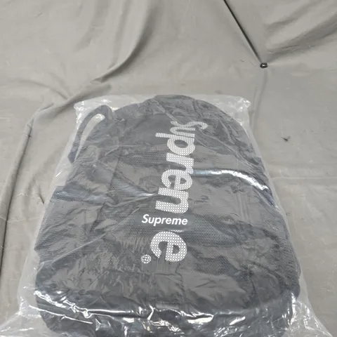 SUPREME BLACK BACKPACK