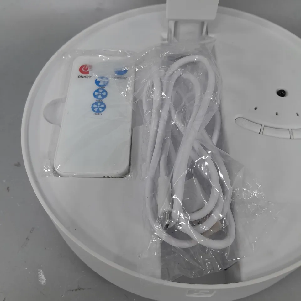 BOXED BELL & HOWELL OSCILLATING FOLDING RECHARGEABLE FAN, WHITE