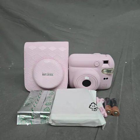 BOXED FUJIFILM INSTAX MINI 12 INSTANT CAMERA - PINK 