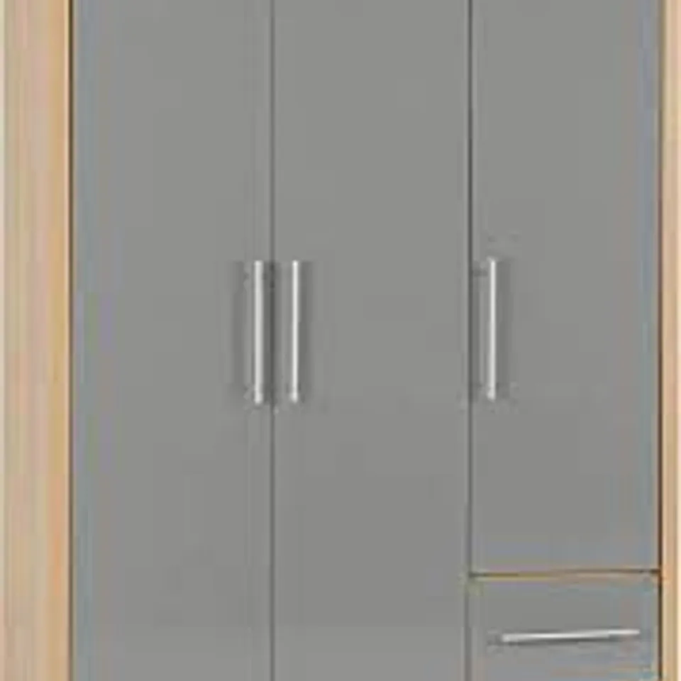 BOXED SEVILLE 3 DOOR 2 DRAWER WARDROBE GREY GLOSS/LIGHT OAK EFFECT (3 BOXES)