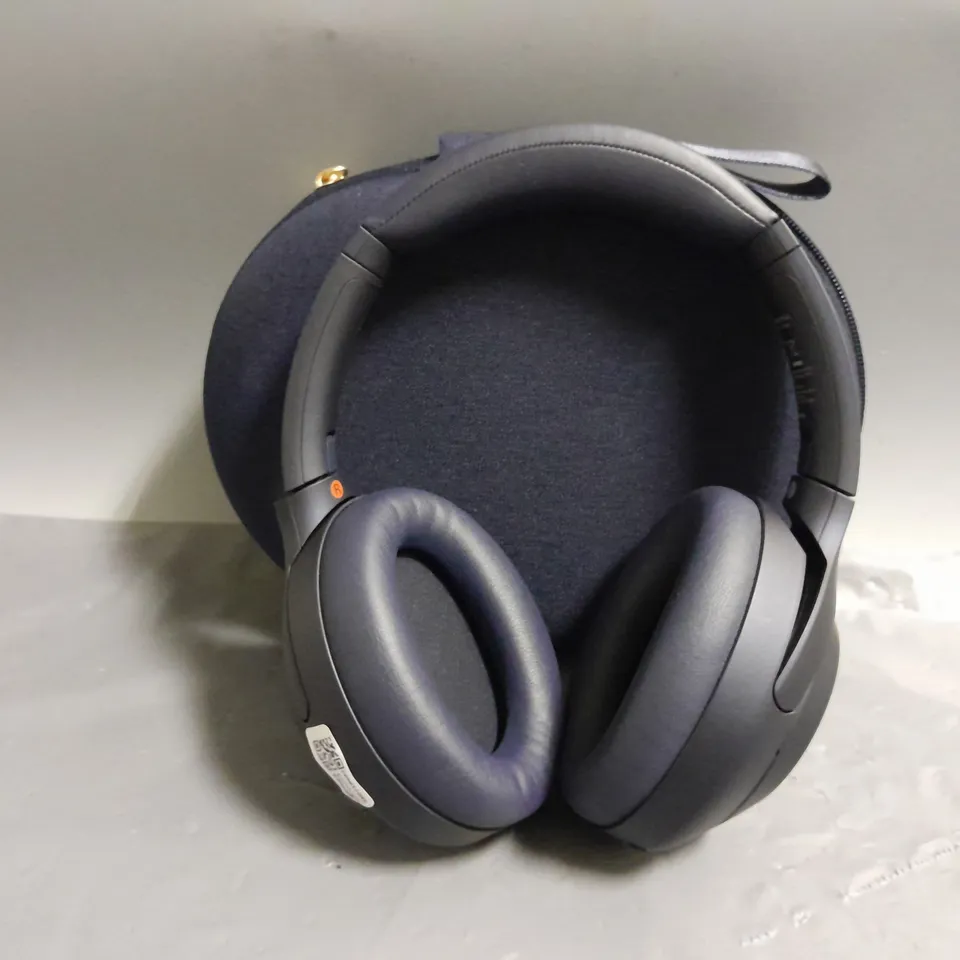 SONY HEADPHONES WH-1000XM4 WITH CASE 