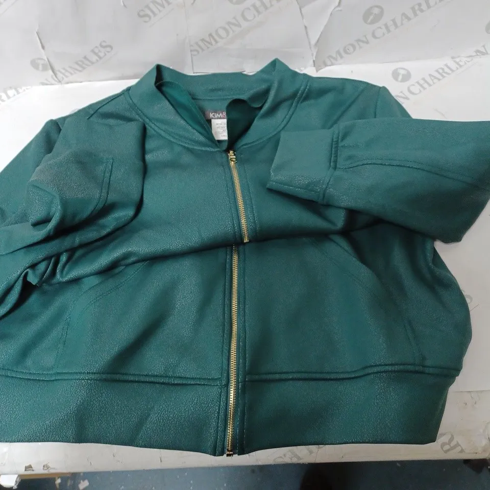 APPROXIMATELY 10 CLOTHING INCLUDING: LEATHER STYLE JUMPERS BY KIM AND CO (ALL OF DIFFERENT SIZES AND COLOURS)