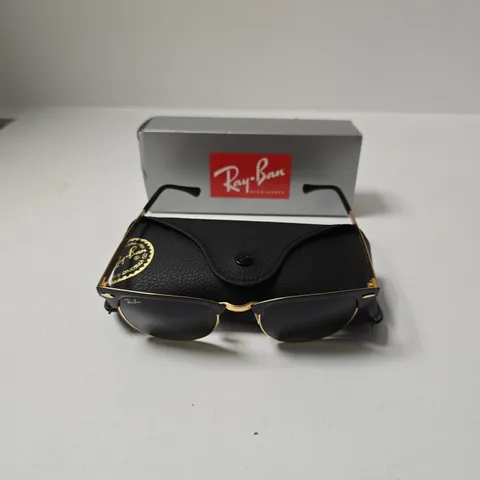 BOXED RAY-BAN AVIATOR SUNGLASSES – GOLD FRAME, DARK LENSES