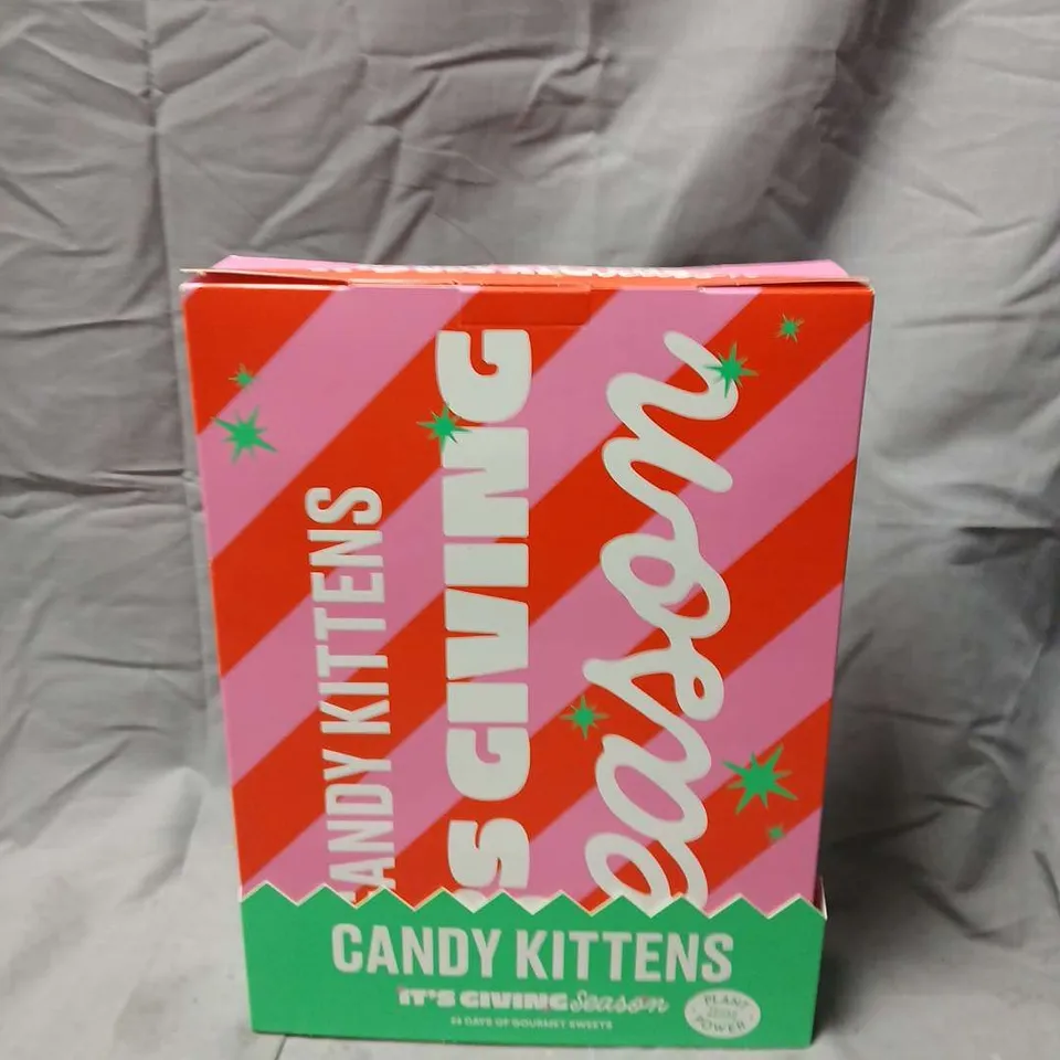CANDY KITTENS GIFT BOX – PINK & RED DIAGONAL STRIPE PACKAGING