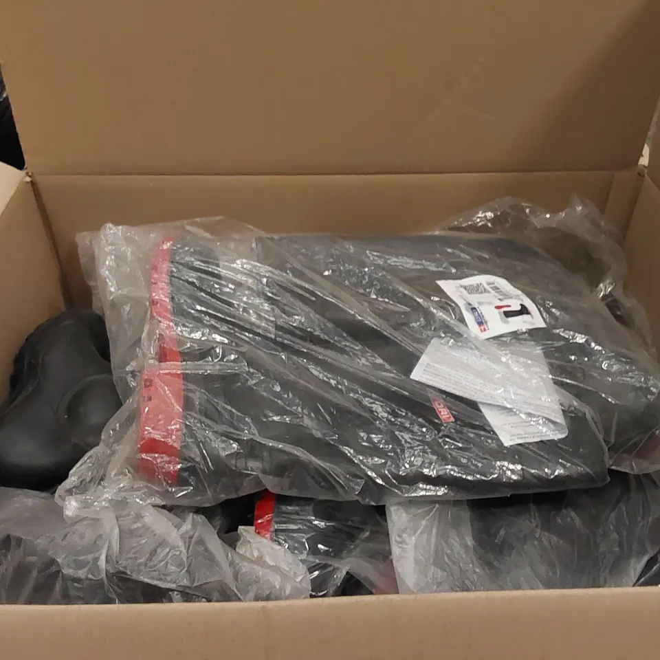 PALLET OF ASSORTED ITEMS INCLUDING: DRI FOOTWEAR PVC SAFETY BOOTS 