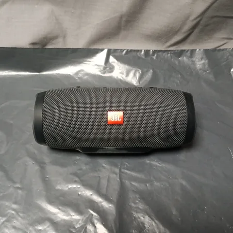 JBL PORTABLE BLUETOOTH SPEAKER – BLACK FABRIC. NO ACCESSORIES