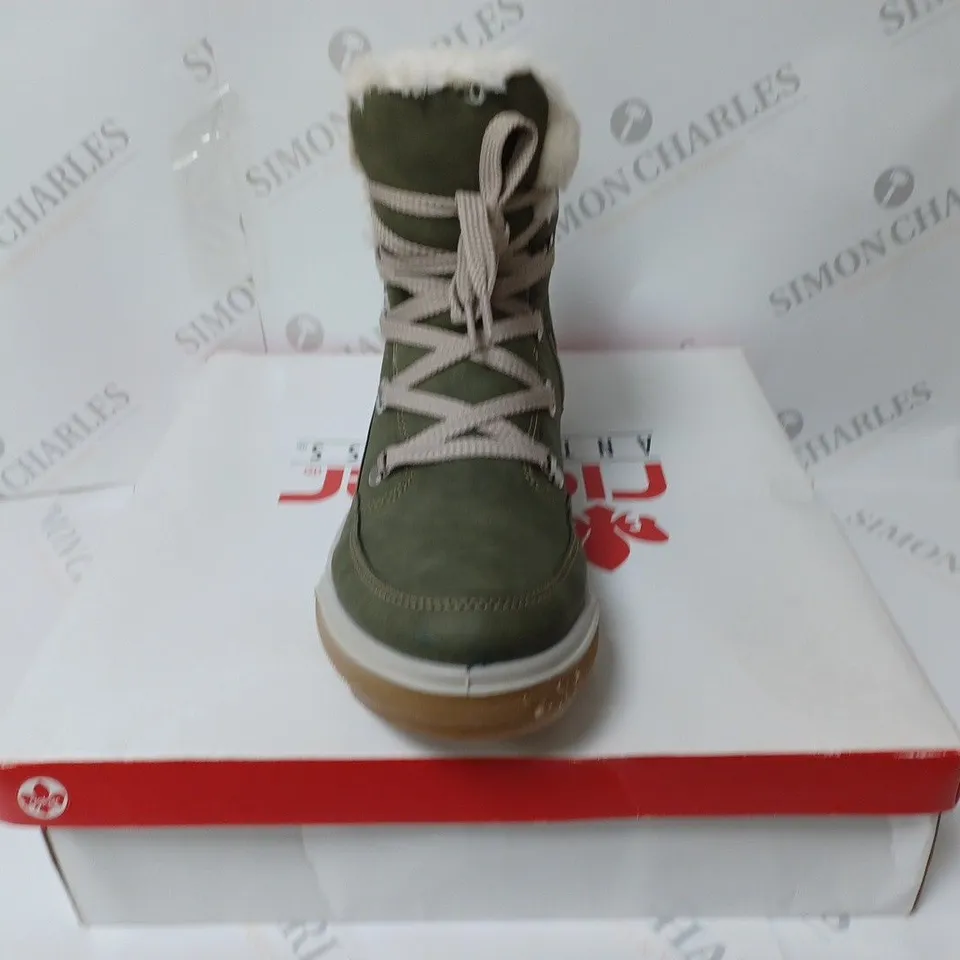 BOXED PAIR OF RIEKER WARM HIKING BOOTS, KHAKI - SIZE 7.5