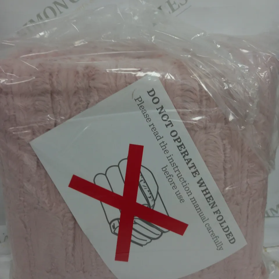 COZEE HOME FAUX FUR HEATED THROW IN PINK