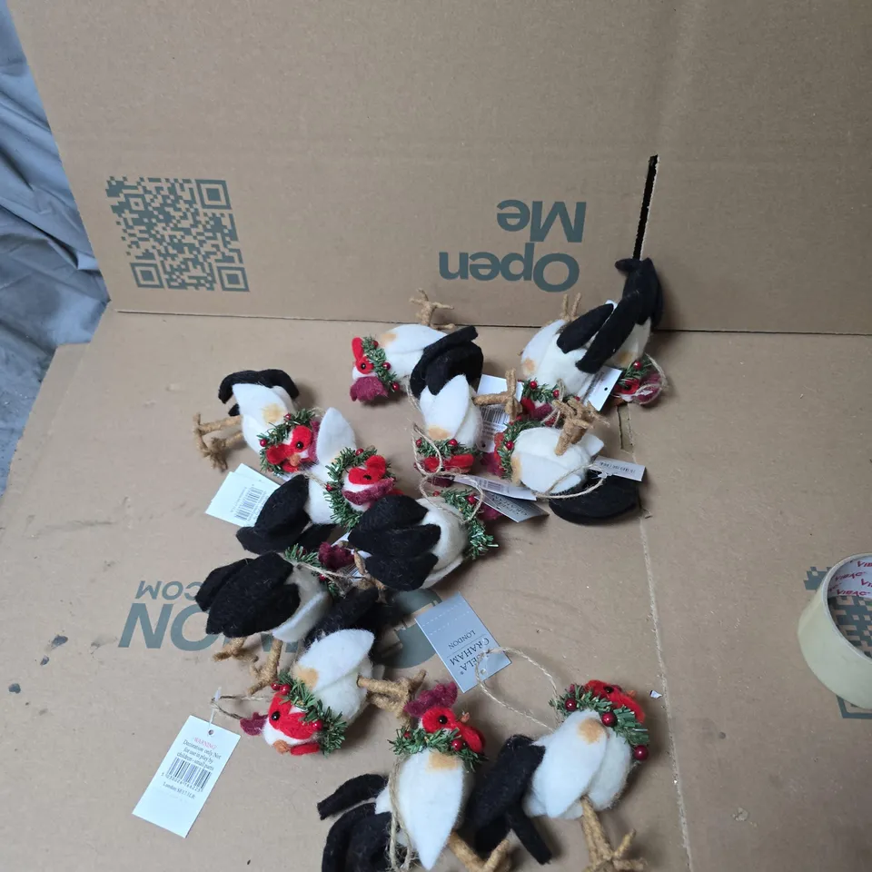 BOX OF GISELA GRAHAM SMALL BIRD DECORATIONS 