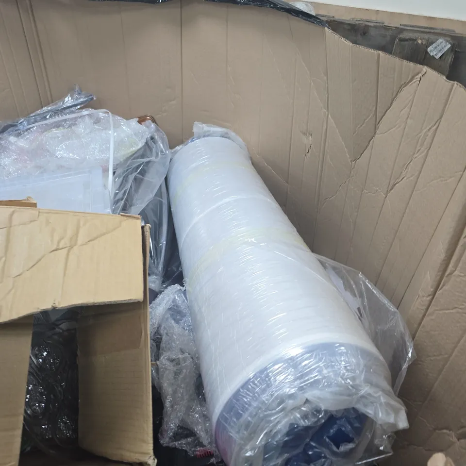 PALLET TO CONTAIN LARGE QUANTITY OF ASSORTED ITEMS TO INCLUDE: UNSPECIFIED SIZE MATTRESS
