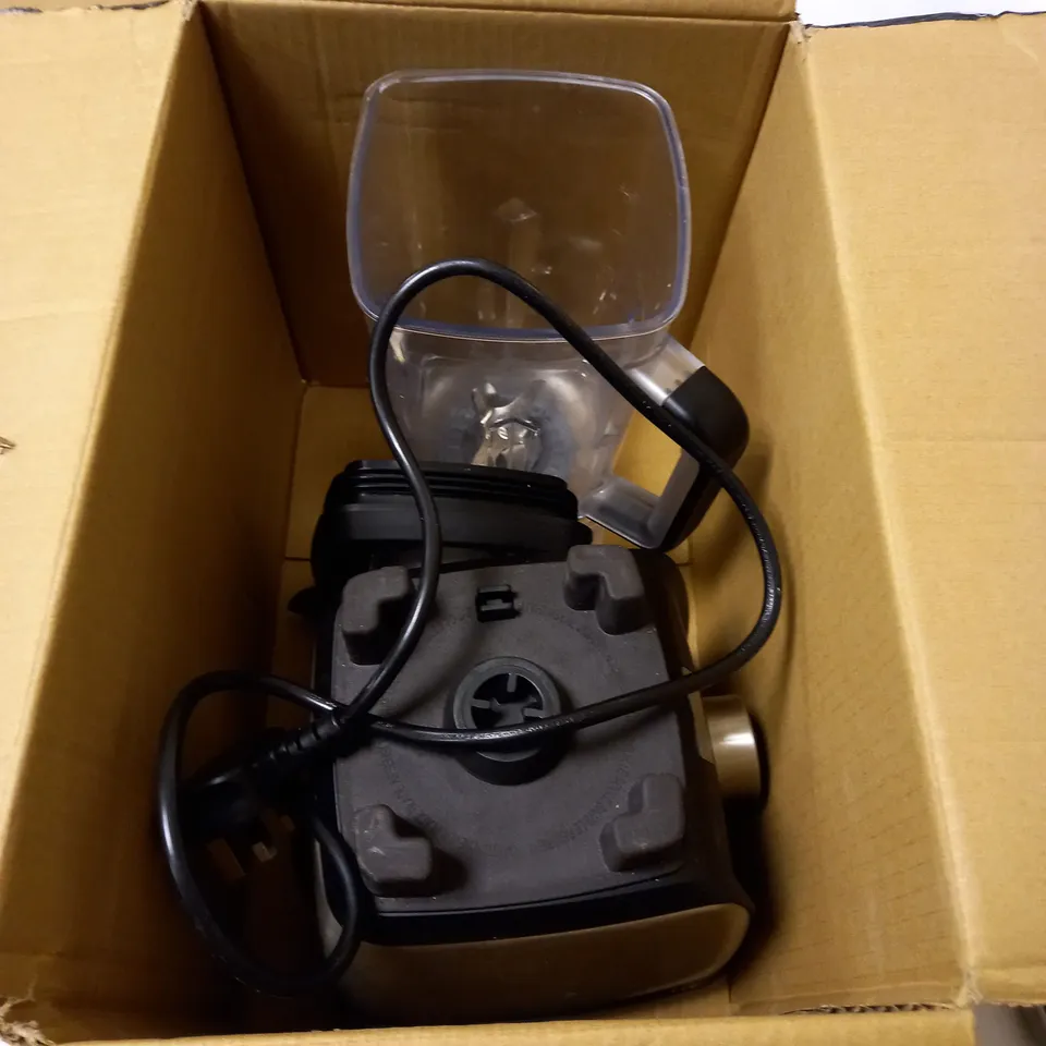 AMAZON BASICS 1500-WATT MULTI-SPEED COUNTERTOP BLENDER
