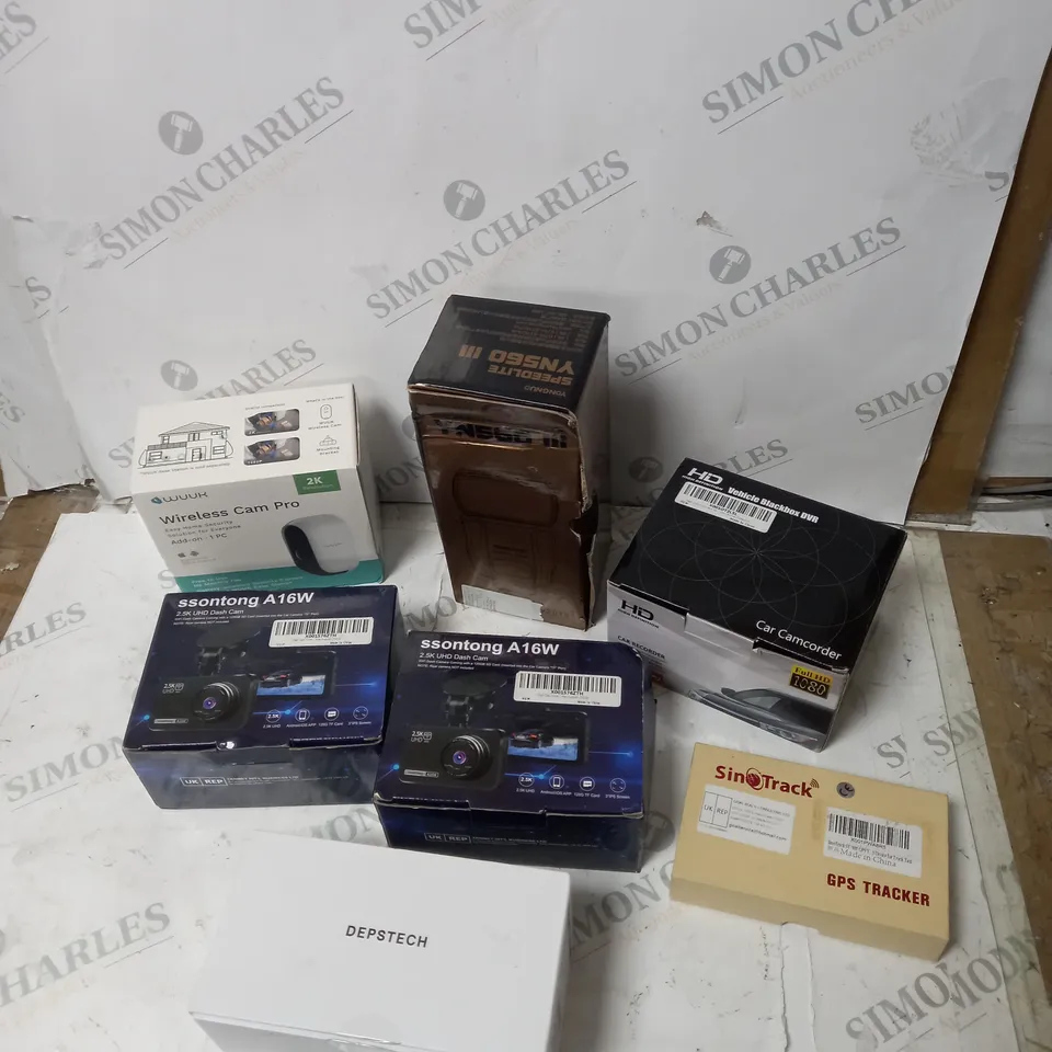 7 RANDOM ELECTRICAL ITEM INCLUDING CAR SECURITY CAMERAS