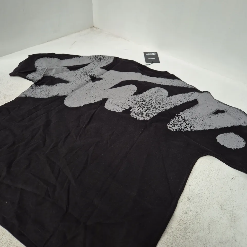 MEN'S BLACK BOXY FIT T-SHIRT – SIZE M (EU M, USA M, MEX 38)