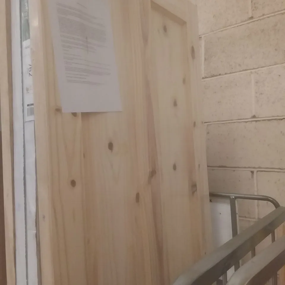 PINE 4 PANEL INTERNAL DOOR 202X73CM