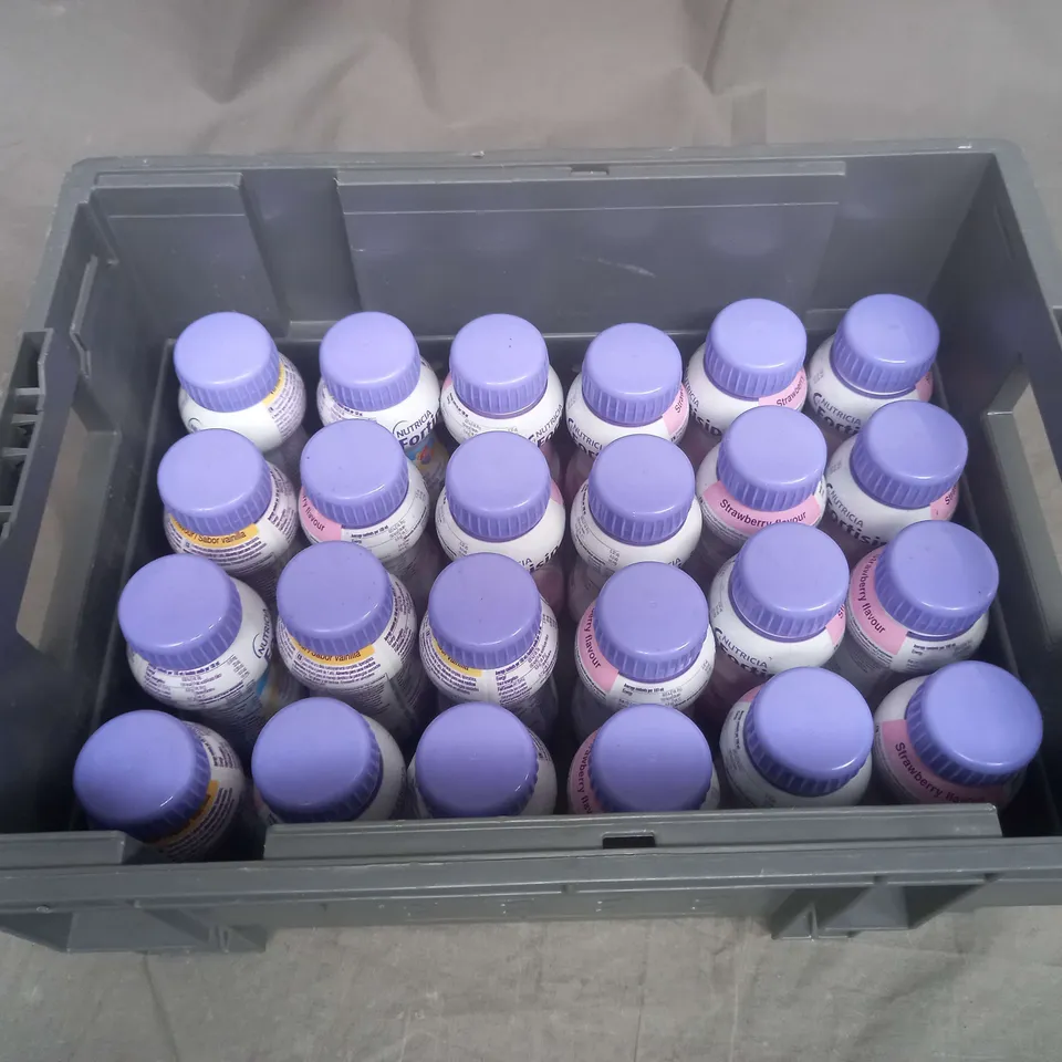 APPROXIMATELY 24 ASSORTED FOOD AND DRINK ITEMS TO INCLUDE NUTRICIA FORTINI- IN VARIOUS FLAVOURS - COLLECTION ONLY