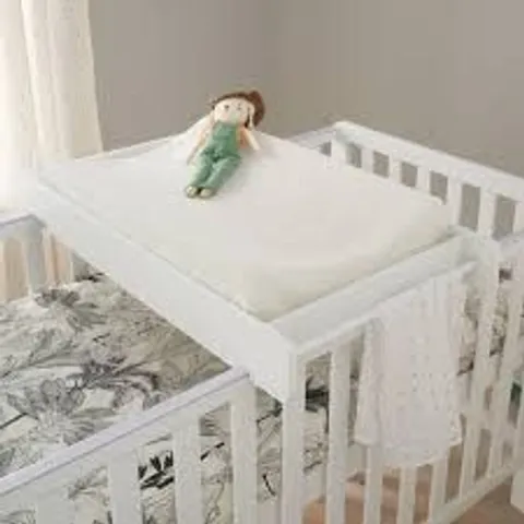 BOXED TUTTI BAMBINI UNIVERSAL COT TOP CHANGER - WHITE (1 BOX)