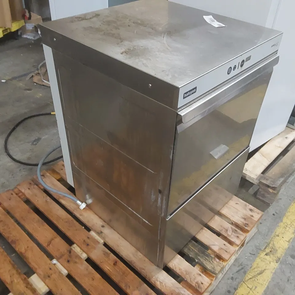 HALCYON AMIKA H51 COMMERCIAL DISHWASHER