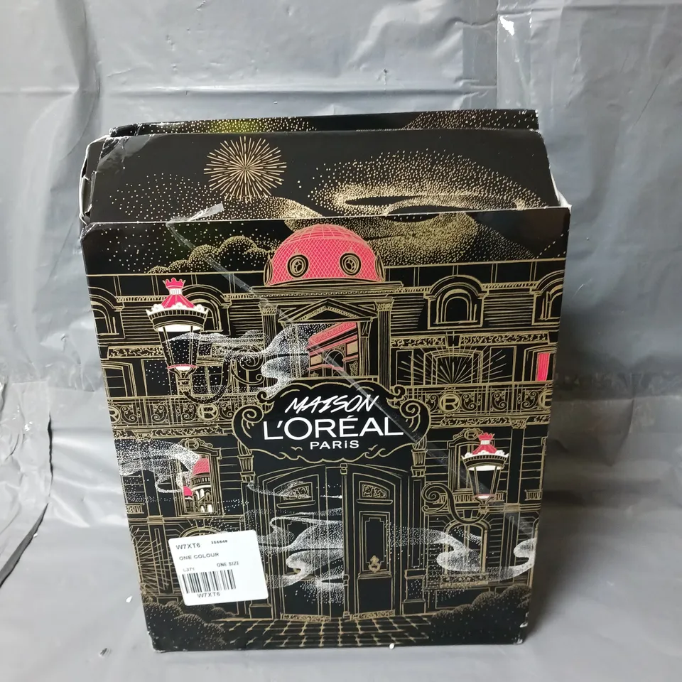 L'OREAL PARIS 24 DAY ADVENT CALENDAR  RRP £95