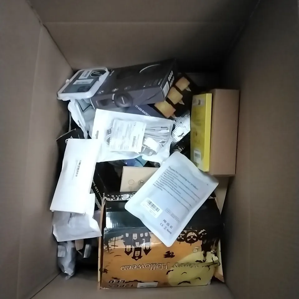 BOX TO CONTAIN LARGE AMOUNT OF MIXED ELECTRICAL ITEMS, ACCESSORIES ETC