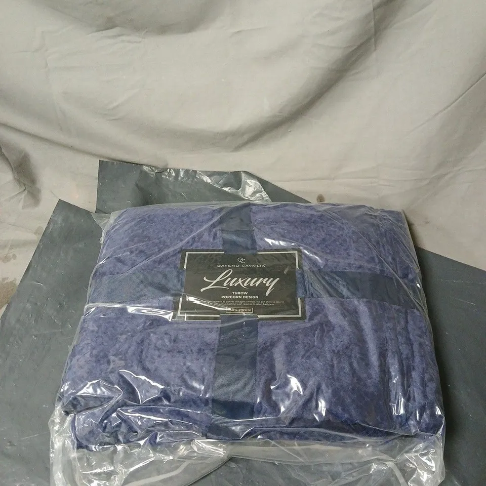 GAVENO CAVAILIA LUXURY POPCORN DESIGN THROW 150 X 200CM