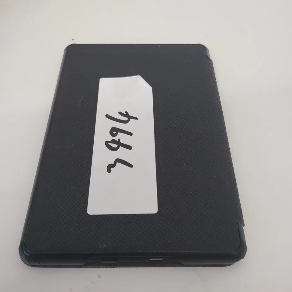 AMAZON KINDLE PAPERWHITE MODEL PQ94WIF WITH FLIP CASE