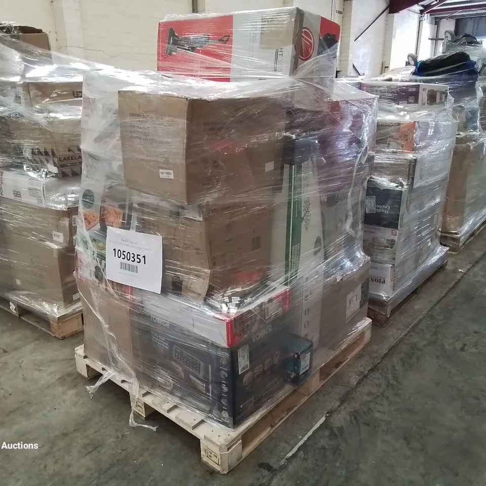 PALLET OF APPROXIMATELY 20 UNPROCESSED RAW RETURN HOUSEHOLD AND ELECTRICAL GOODS TO INCLUDE;