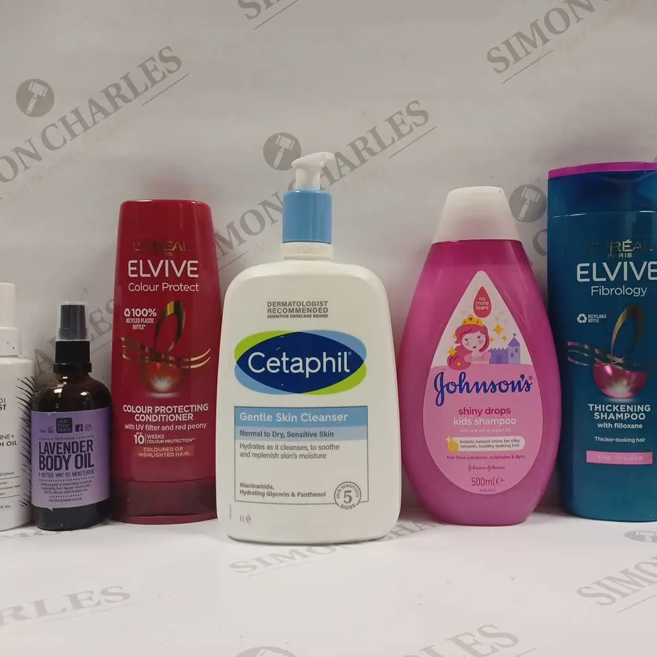 BOX OF APPROX 15 ASSORTED ITEMS TO INCLUDE - CETAPHIL SKIN CLEANSER - JOHNSONS SHINY DROPS SHAMPOO - BONDI BOOST STRENGTH OIL ECT