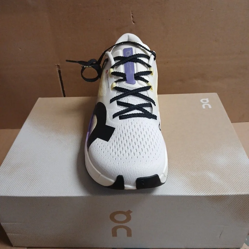 ON RUNNING TRAINERS – WHITE/PURPLE BOXED UK 9
