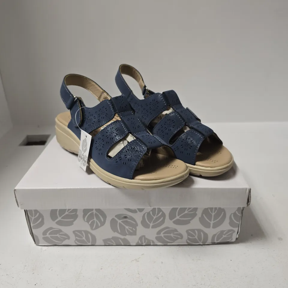 SHOE TREE COMFORT CATANIA NAVY SANDALS – UK 5