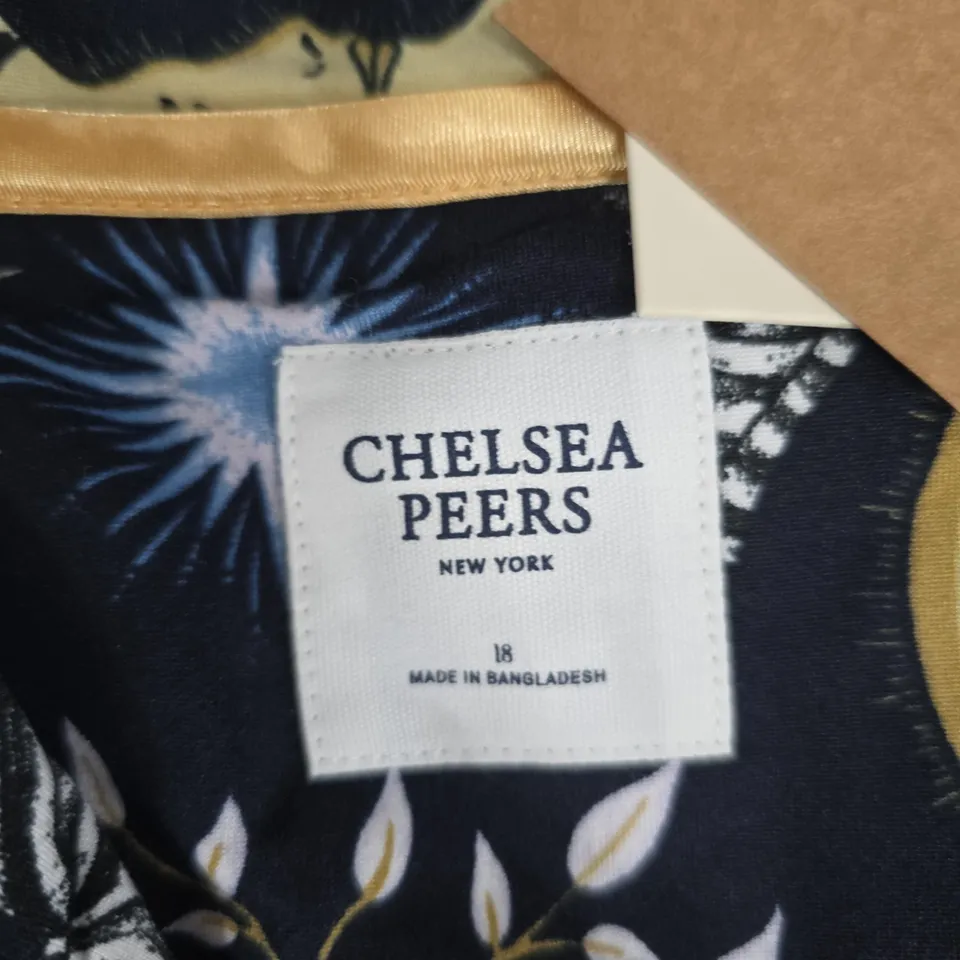 CHELSEA PEERS NEW YORK WOMEN'S CELESTIAL PRINT BLOUSE, SIZE 18