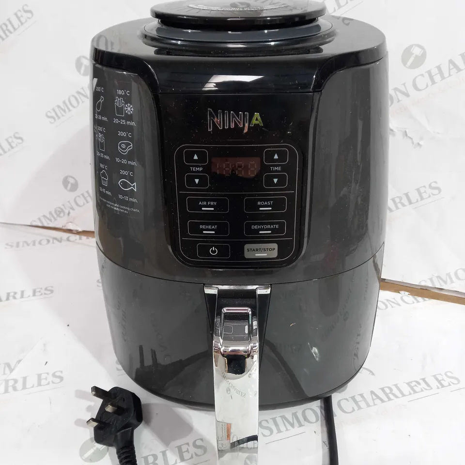NINJA AIR FRYER 3.8L AF100UK