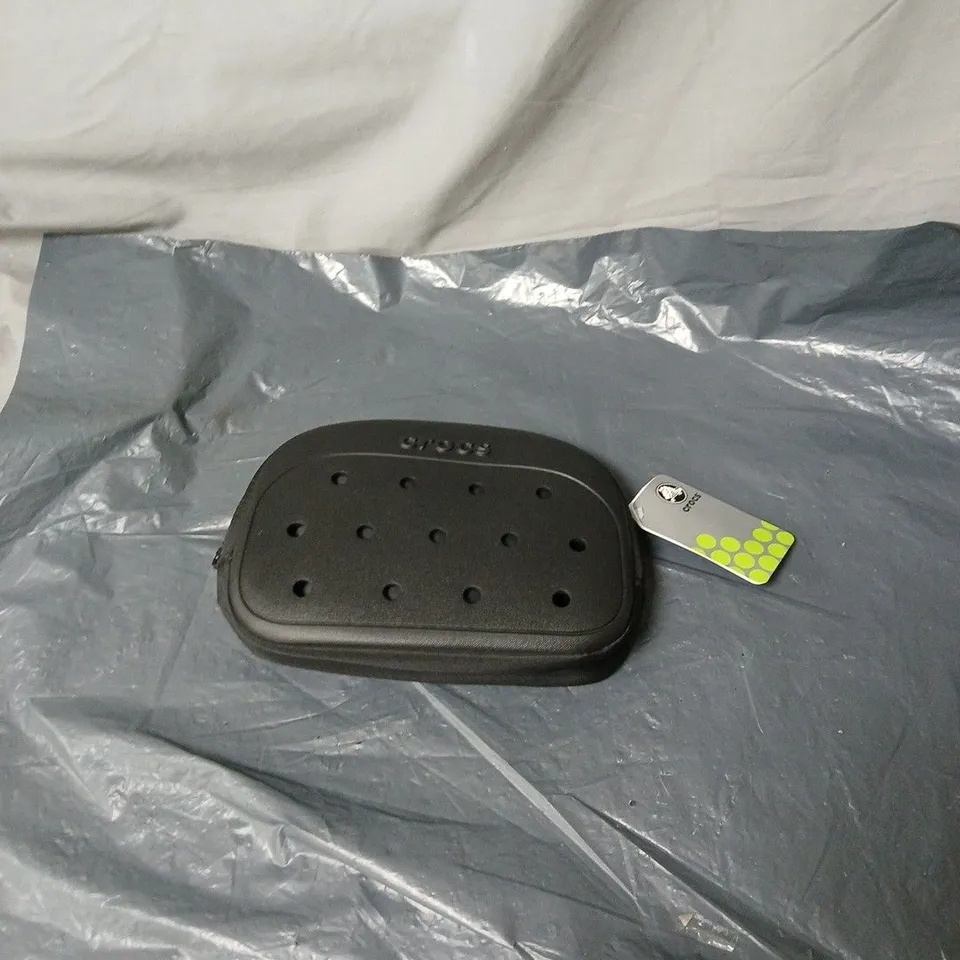 CROCS CLASSIC BELT BAG BLACK