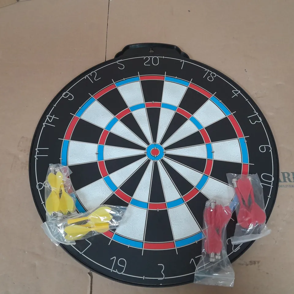 BOXED WLIWWO LAGNETIC DART BOARD