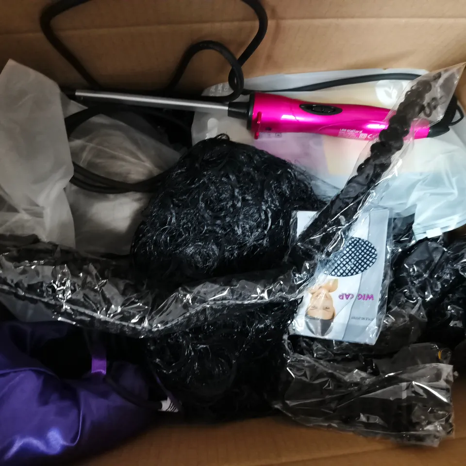 APPROX 12 ASSORTED BEAUTY PRODUCTS TO INCLUDE MAKEUP BRUSH SET, ELECTRIC NAIL CLIPPER, MAC LIPSTICK, ETC