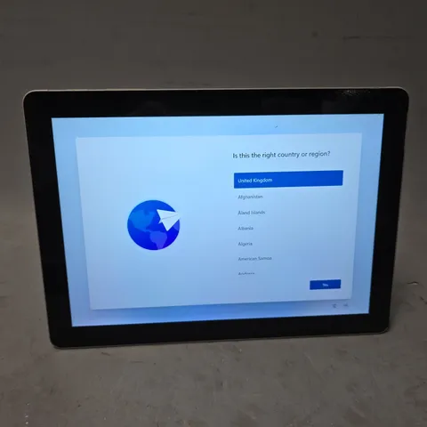 MICROSOFT SURFACE GO TABLET