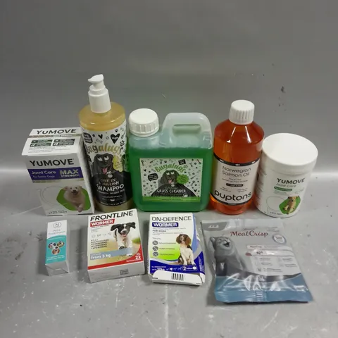 APPROXIMATELY 20 ASSORTED PET CARE PRODUCTS TO INCLUDE SHAMPOO, WORMER, JOINT CARE TABLETS ETC