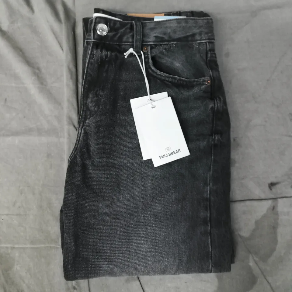PULL & BEAR MID RISE STRAIGHT JEANS IN BLACK SIZE UK 10