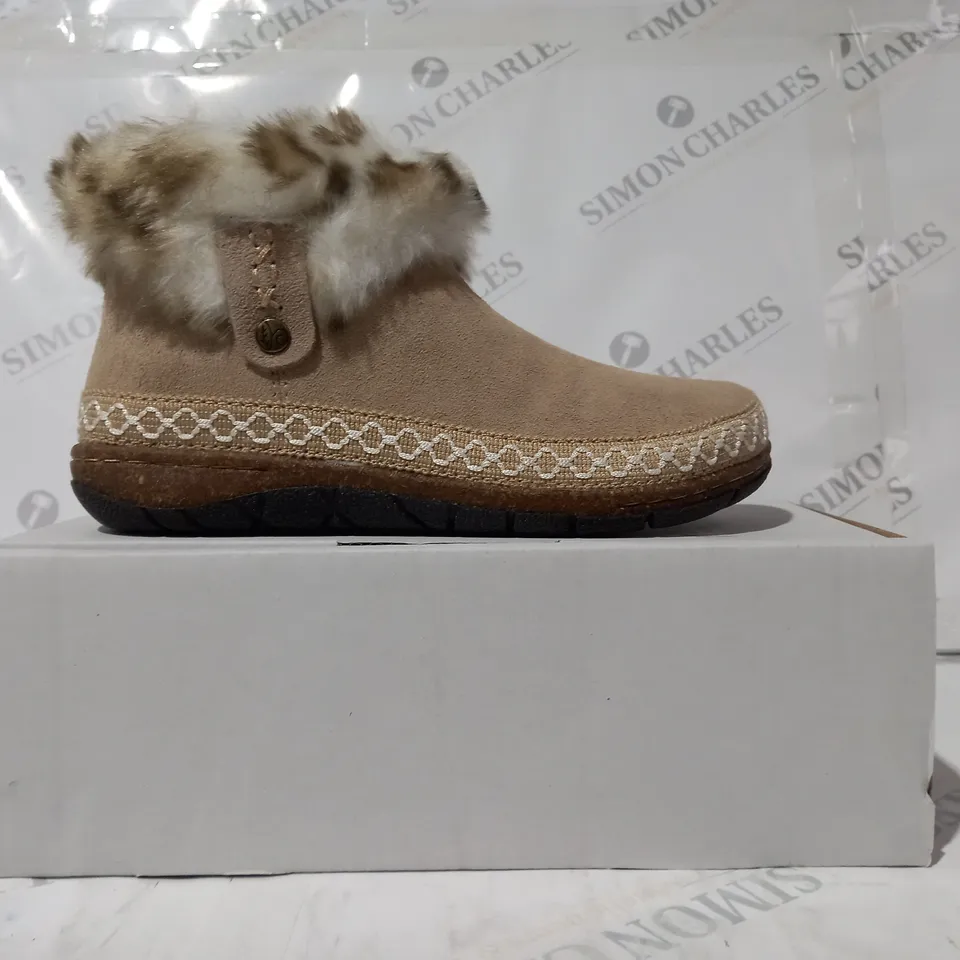 BOXED PAIR OF EARTH ORIGINS EMMALYN BEIGE BOOTIES - SIZE 5