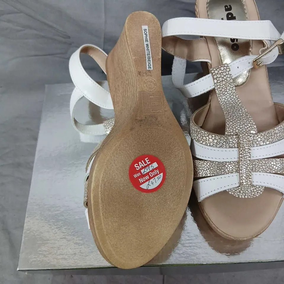 ADESSO SOPHIE WHITE/BEIGE WEDGE SANDALS – UK 4 (EU 37) – ADESSO