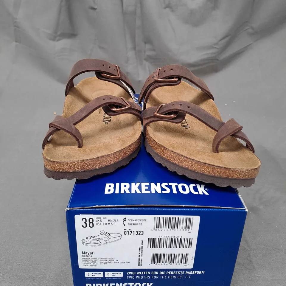 BOXED PAIR OF BIRKENSTOCK MAYARI BROWN WOMENS LEATHER SANDALS SHOES SIZE 5