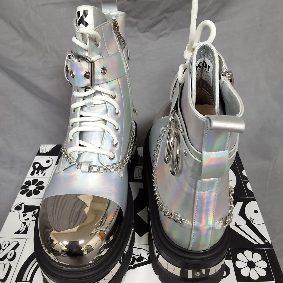 BOXED PAIR OF KOI BORIN HARDWARE PLATFORM BOOTS IN SILVER HOLOGRAM SIZE UK 6