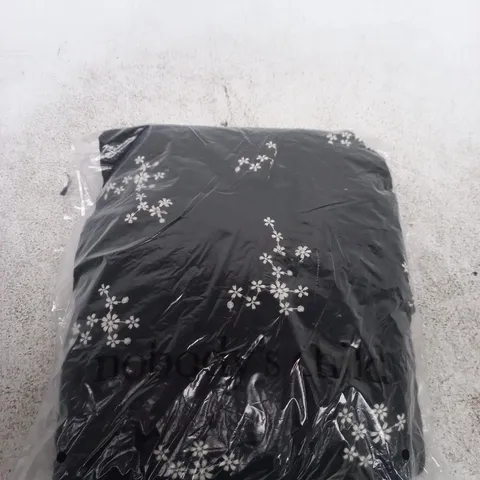 NOBODYS CHILD BLACK DRESS SIZE UNSPECIFIED