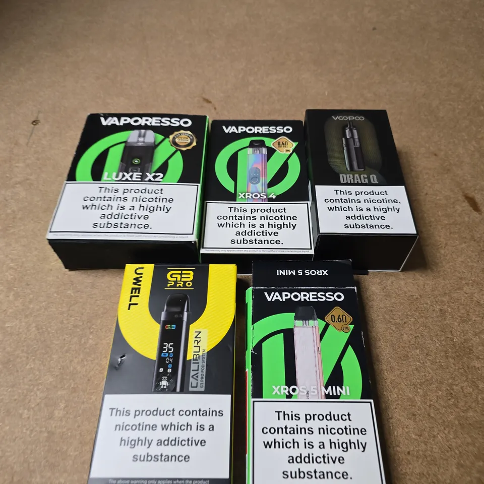 APPROXIMATELY 15 ASSORTED E-CIGARETTE PRODUCTS TO INCLUDE - VAPORESSO, UWELL, VOO POO ETC 