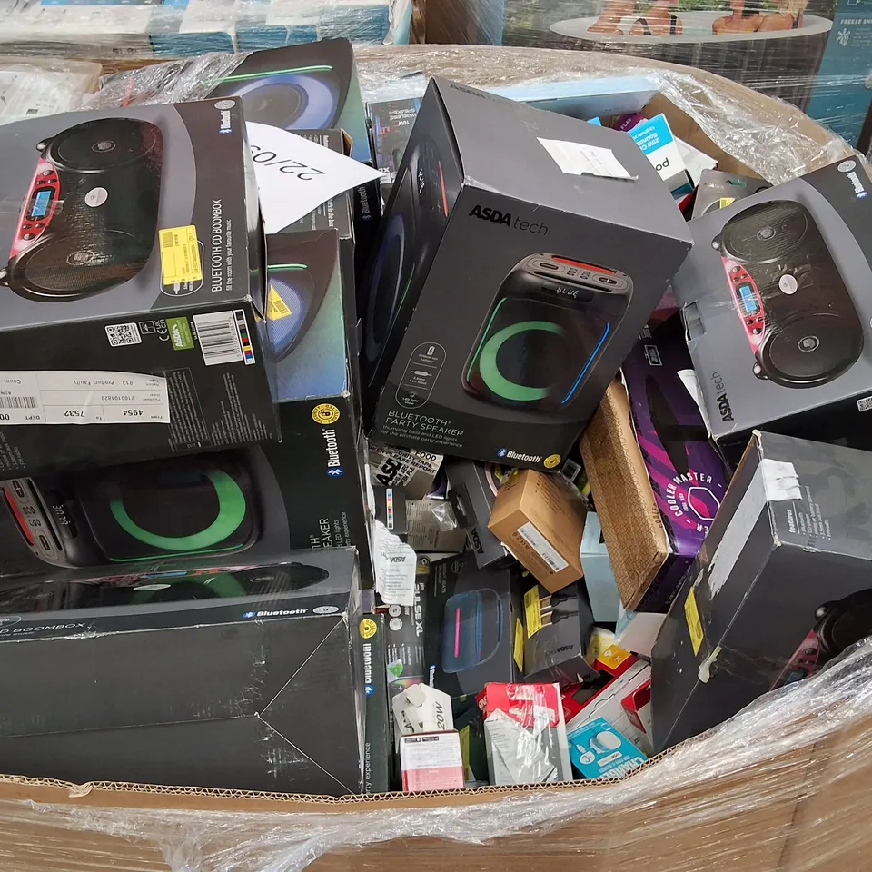 PALLET CONTAINING ASSORTED ELECTRICAL RETURNS INCLUDING GAMING KIT, BLUETOOTH CD BOOMBOX, 25W COMPACT SOUNDBAR, KARAOKE MIC, HEADPHONES & FM ALARM CLOCK