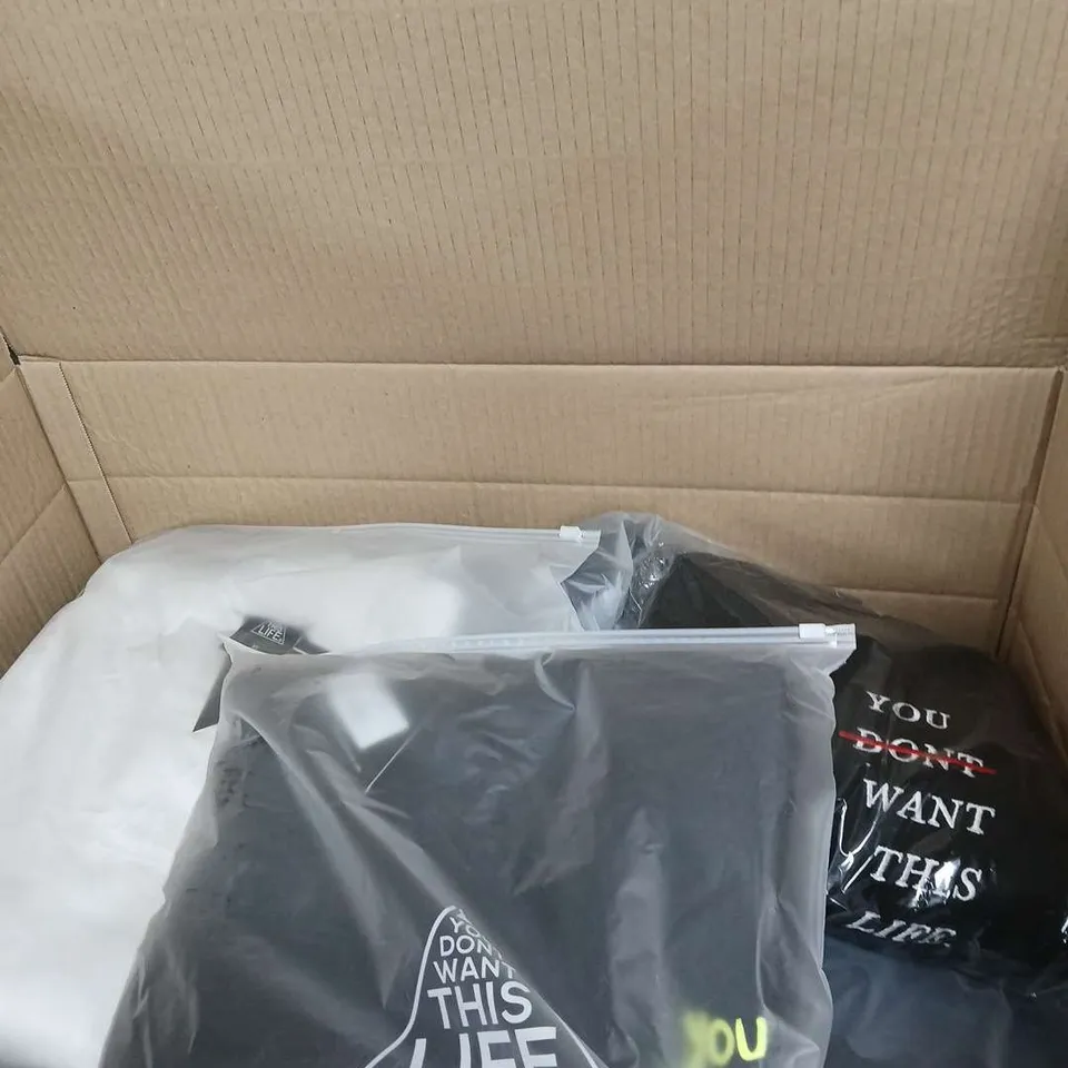 T-SHIRT WITH 'YOU DON'T WANT THIS LIFE' SLOGAN AND HOODIES APPROXIMATELY 25 ITEMS .
